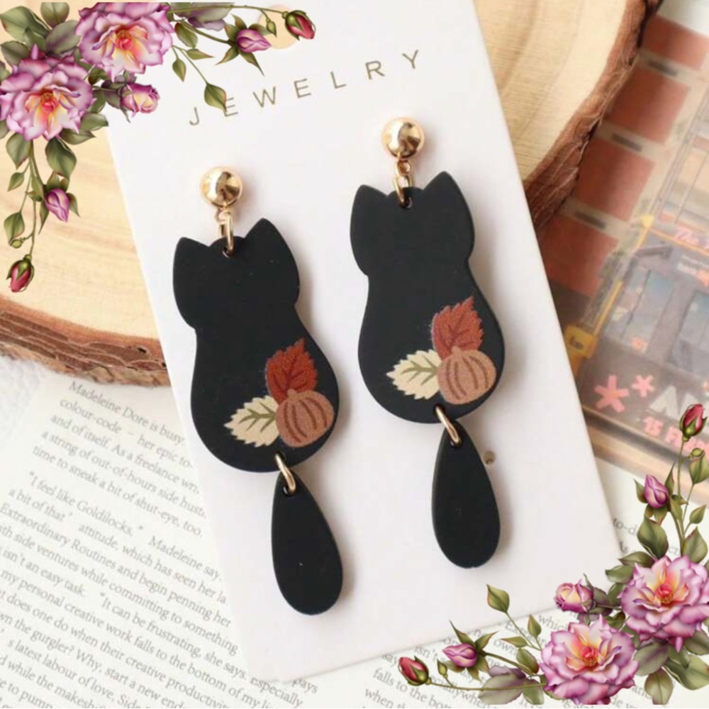 Black‎ Cat Earrings with Floral Design